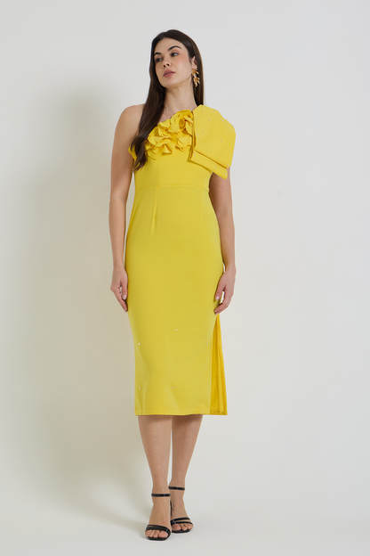 Yellow One-shoulder Petal Bow Falling Dress