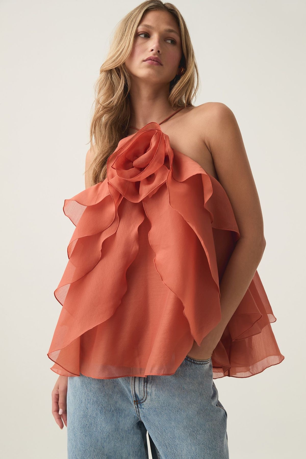 Bloom Halter Ruffle Top – TheFigureOut