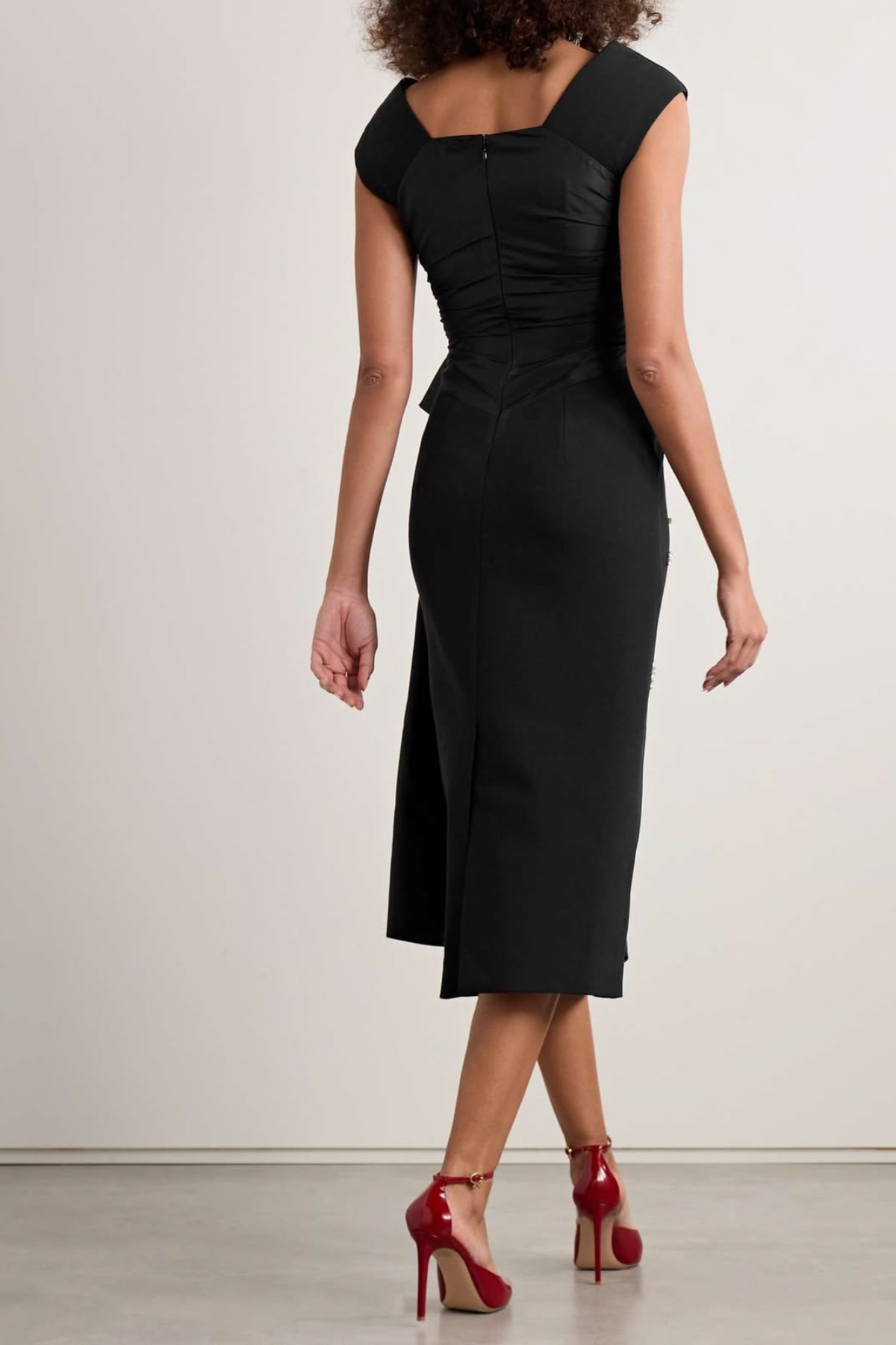 Regal Black Bow Embellished Dress