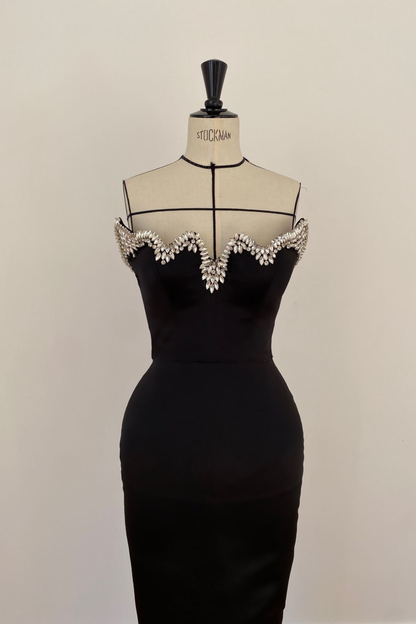Lustrous Black Wave Tube Dress